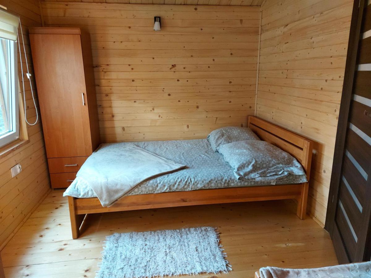 Domki , Pokoje Goscinne Ustronie Privatunterkunft Zwierzyniec